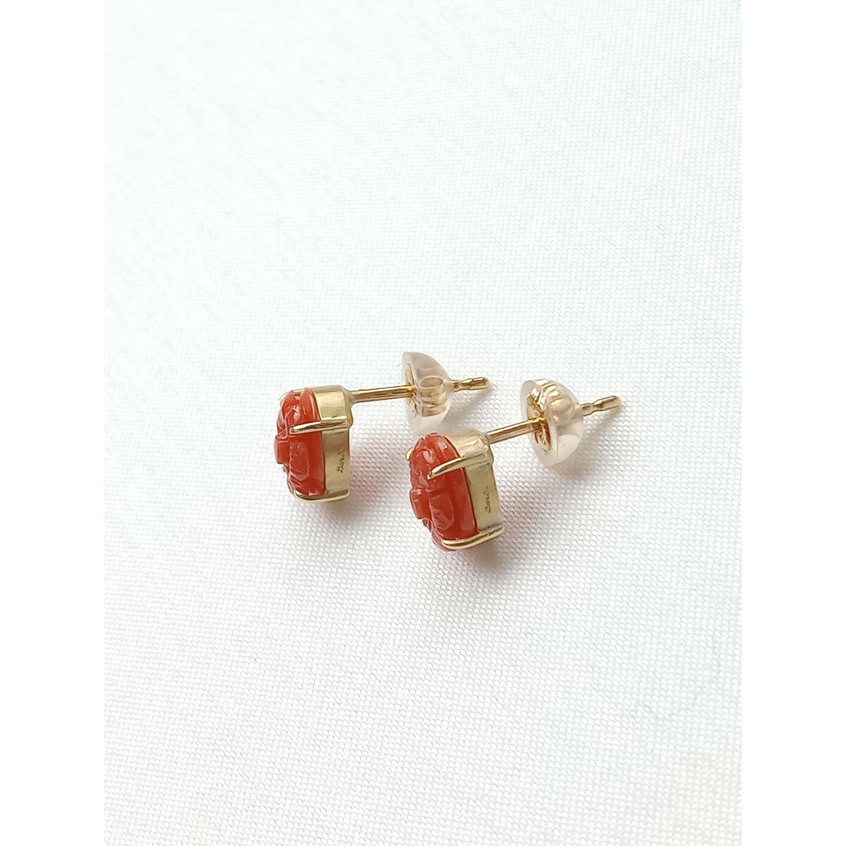 25年モデル Bon Magique ボン マジック 珊瑚 スタッド ピアス K18YG サーモンピンク アクセサリー 【中古】