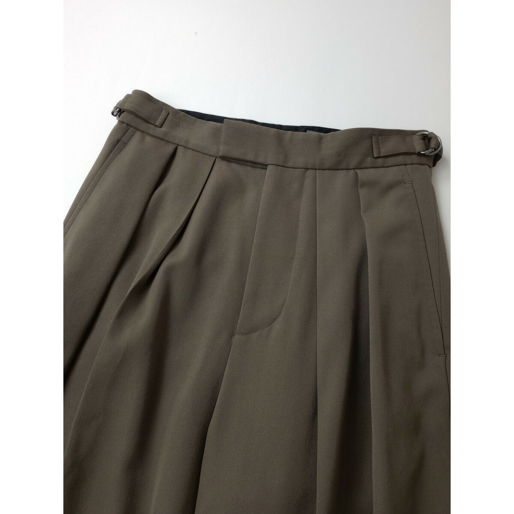 24AW MARGARET HOWELL マーガレットハウエル FLUID WOOL TROUSERS ウール 毛 100％ トラウザー スラックス パンツ カーキ 0【中古】