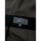 24AW MARGARET HOWELL マーガレットハウエル FLUID WOOL TROUSERS ウール 毛 100％ トラウザー スラックス パンツ カーキ 0【中古】