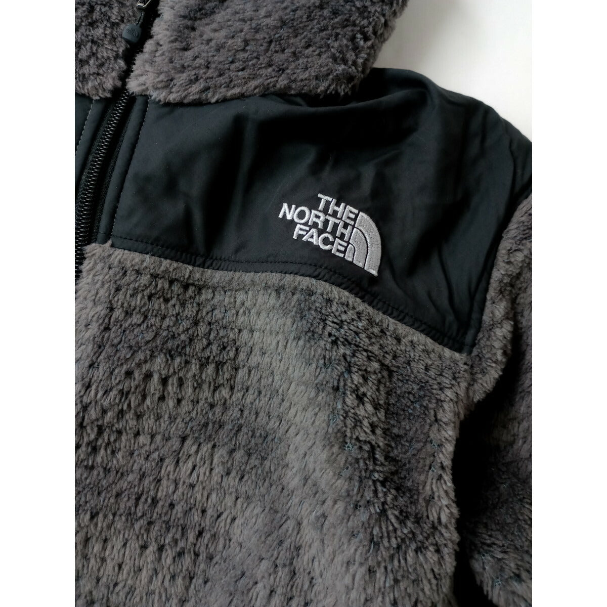 THE NORTH FACE ザノースフェイス フリース ジップアップ ブルゾン ジャケット グレー 黒 ブラック M (16M＋2597)【中古】