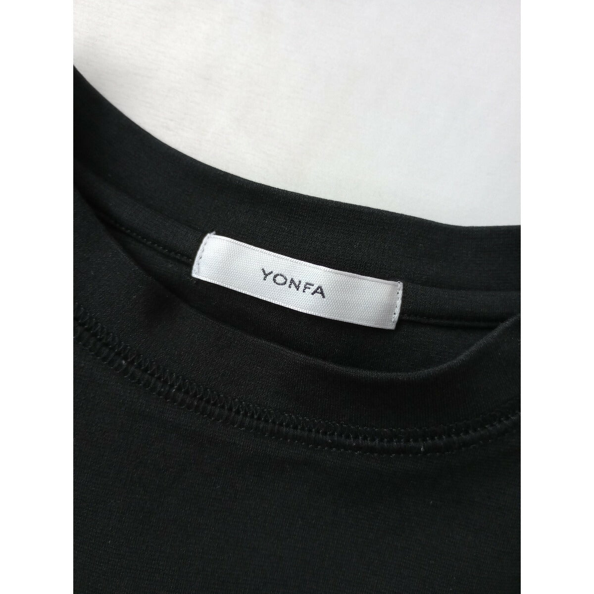 YONFA ヨンファ クルーネック カットソー 長袖 サイドスリット プルオーバー トップス 黒 ブラック FREE【中古】