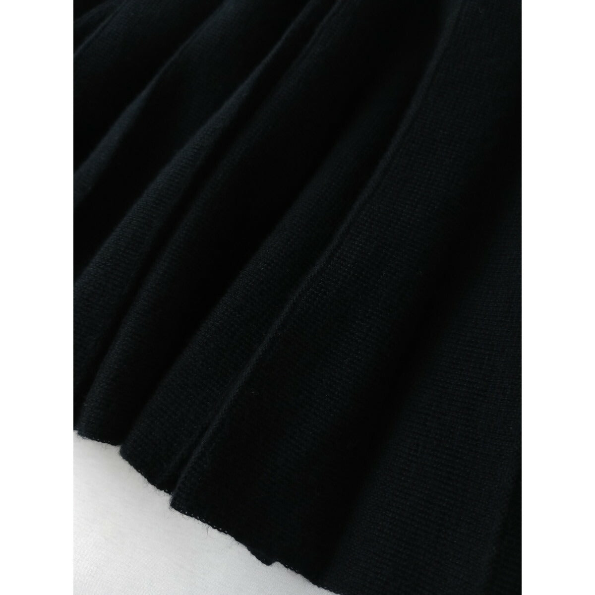 25AW MARGARET HOWELL マーガレットハウエル KNITTED FINE WOOL SKIRT エクストラファインウール プリーツ ニット スカート 黒 ブラック 2【中古】