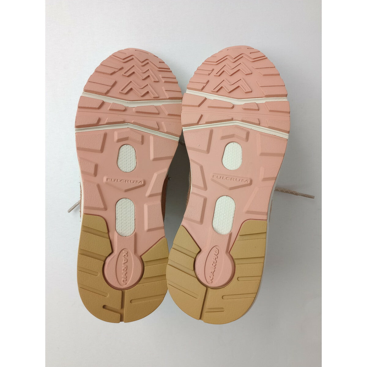 KARHU カルフ ARIA 95 スニーカー LILY WHITE / CURRY リリーホワイト / カリー 靴 白 25.5【中古】