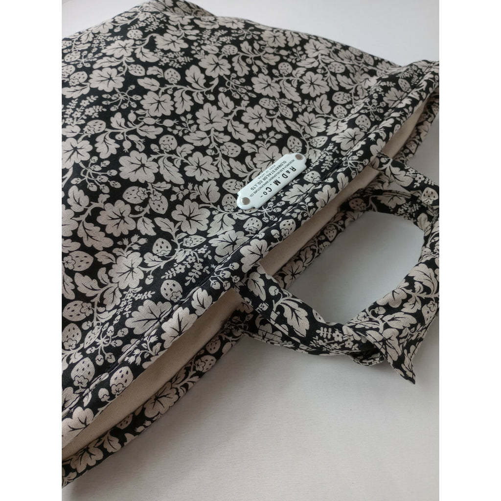 R&D.M.Co- OLDMANS TAILOR オールドマンズテーラー ワイルドベリー 花柄 マルシェ バッグ 黒 ブラック 白【中古】