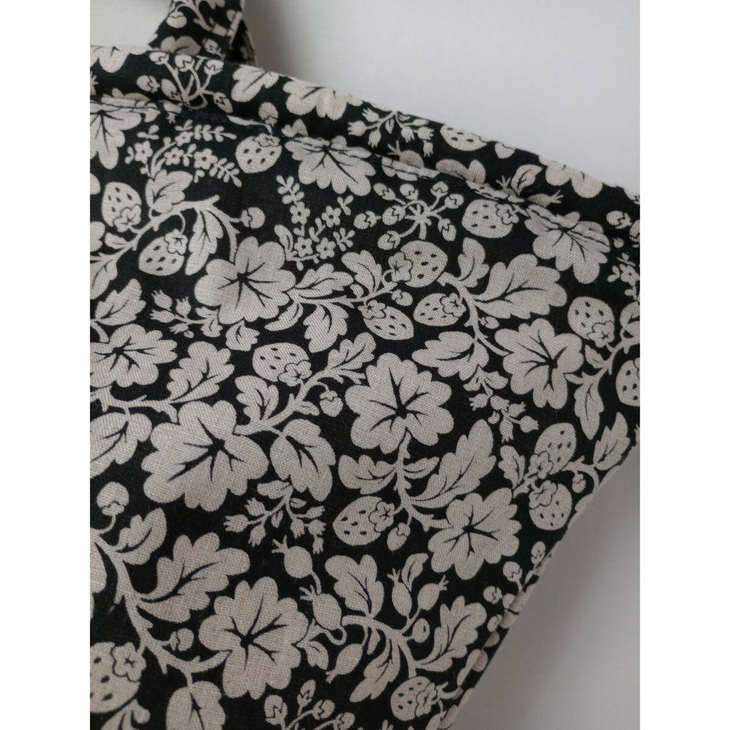 R&D.M.Co- OLDMANS TAILOR オールドマンズテーラー ワイルドベリー 花柄 マルシェ バッグ 黒 ブラック 白【中古】