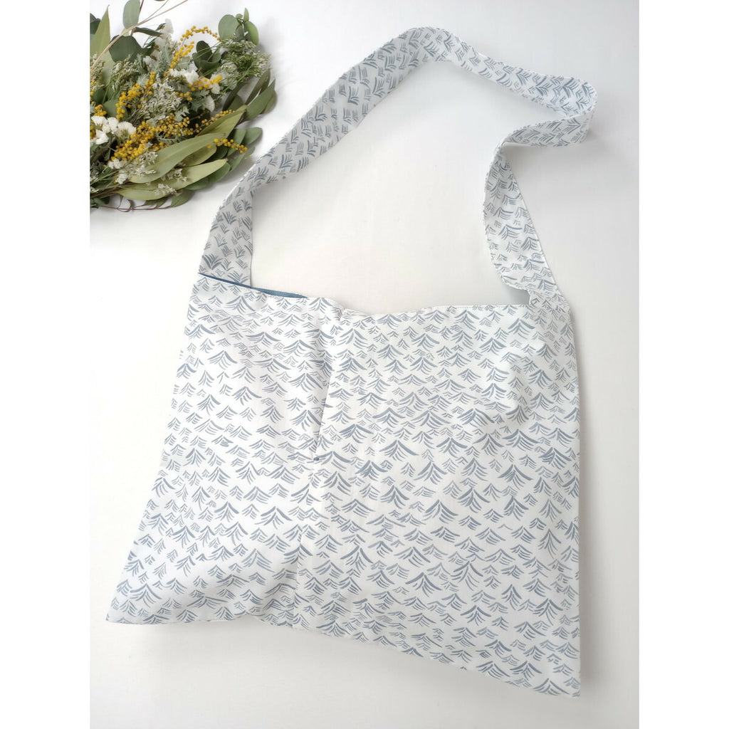 ミナペルホネン mina perhonen sash bag -umi- サッシュバッグ 白【中古】
