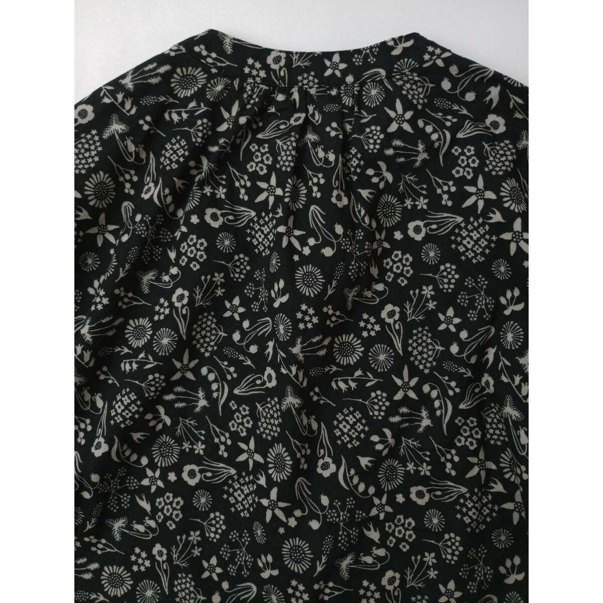 marble SUD マーブルシュッド コットン 綿 100％ 花柄 バンドカラー シャツ ブラウス 長袖 黒 ブラック【中古】
