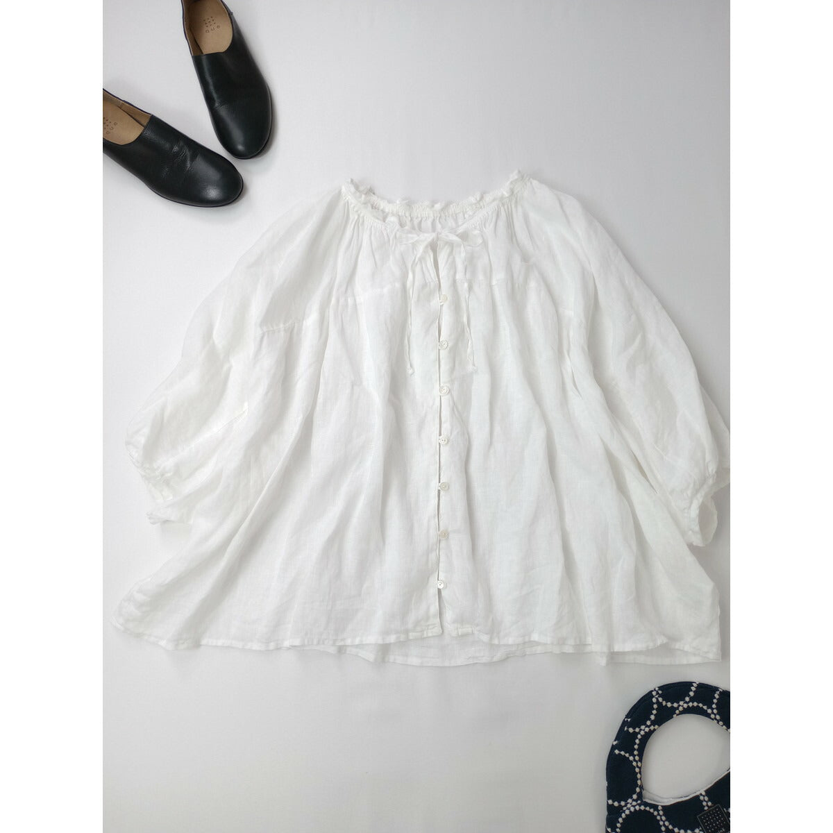 nest Robe ネストローブ リネン Vネック フリル ブラウス トップス ホワイト 白【中古】