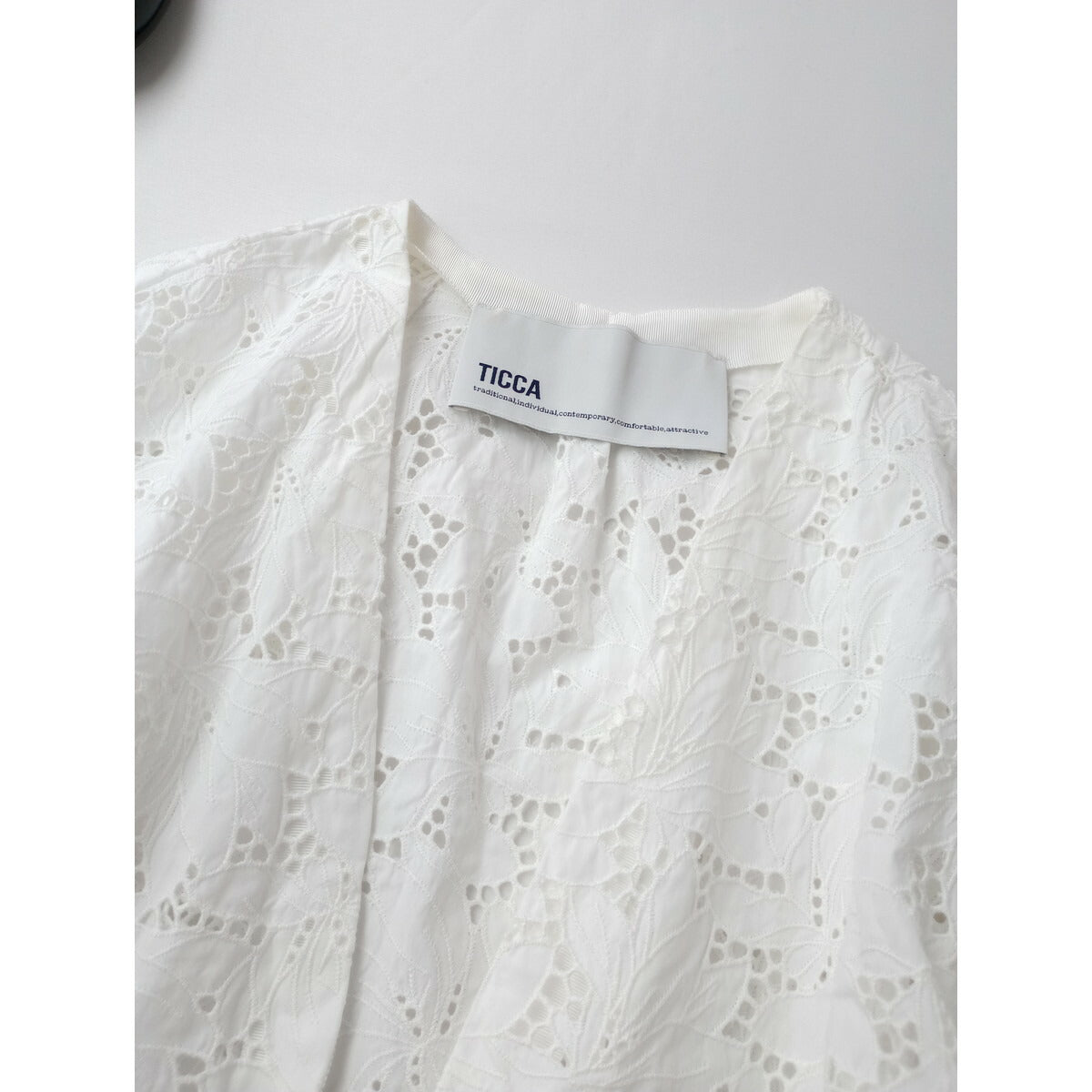TICCA ティッカ 木蓮 コットン 綿 100％ フラワー 透かし編み レース ジャケット 白 ホワイト F【中古】