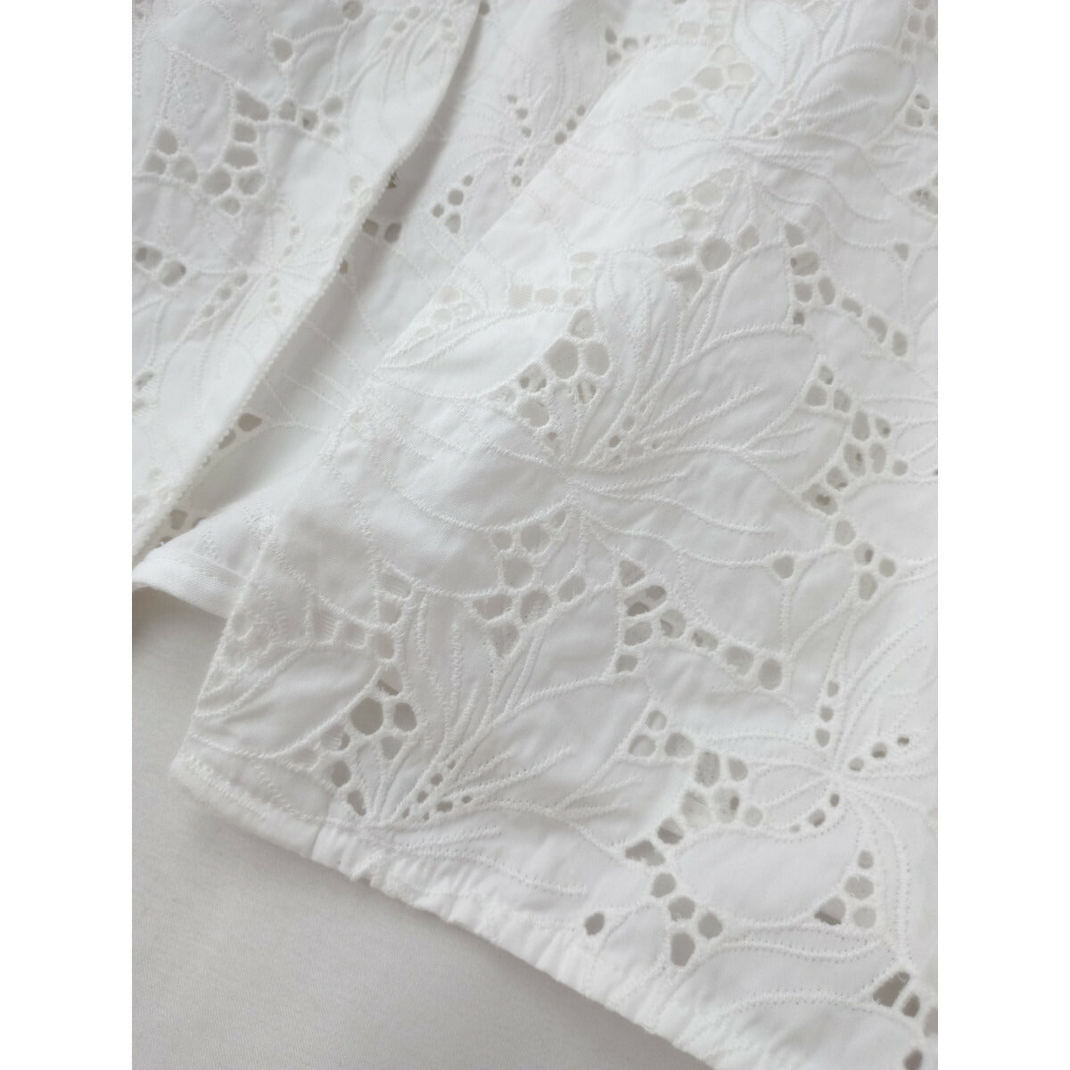 TICCA ティッカ 木蓮 コットン 綿 100％ フラワー 透かし編み レース ジャケット 白 ホワイト F【中古】