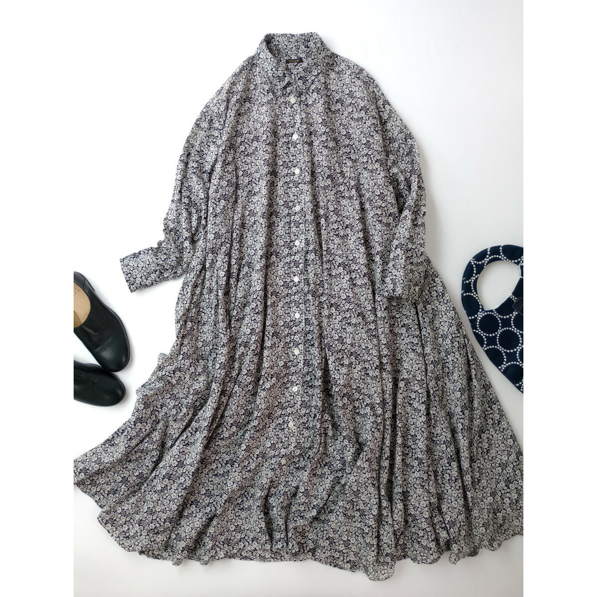 R&D.M.Co- OLDMANS TAILOR オールドマンズテーラー ワイルドベリー シャツ ワンピース ロング コットン 綿 100％ 白黒【中古】