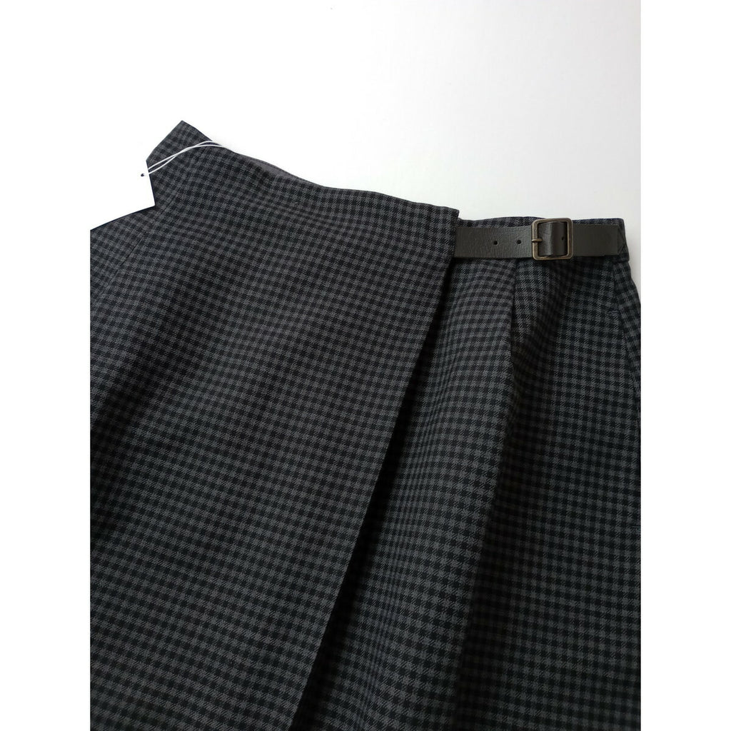 新品 25AW human woman ヒューマンウーマン 先染めチェックキルト風 スカート グレー 黒 ブラック M
