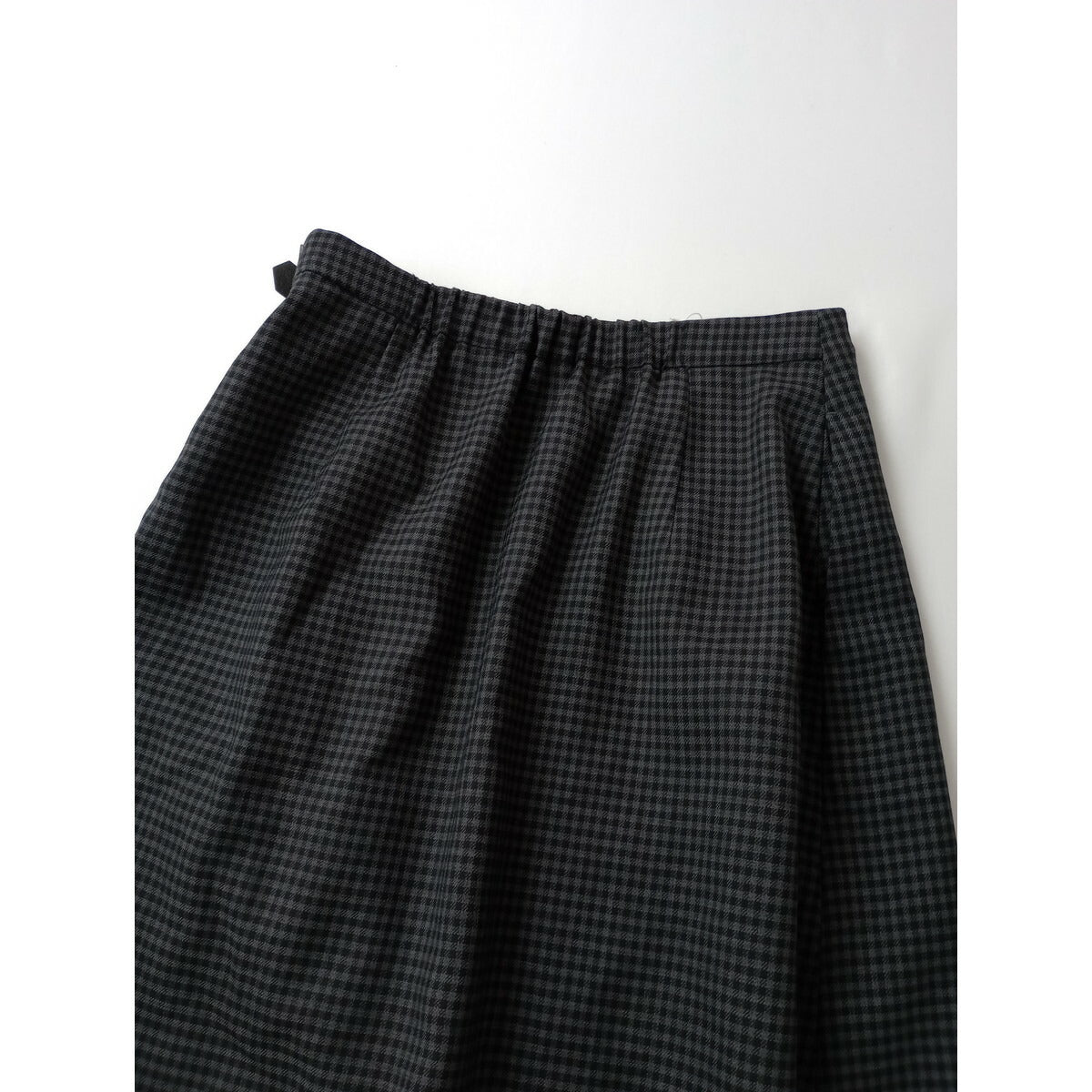 新品 25AW human woman ヒューマンウーマン 先染めチェックキルト風 スカート グレー 黒 ブラック M
