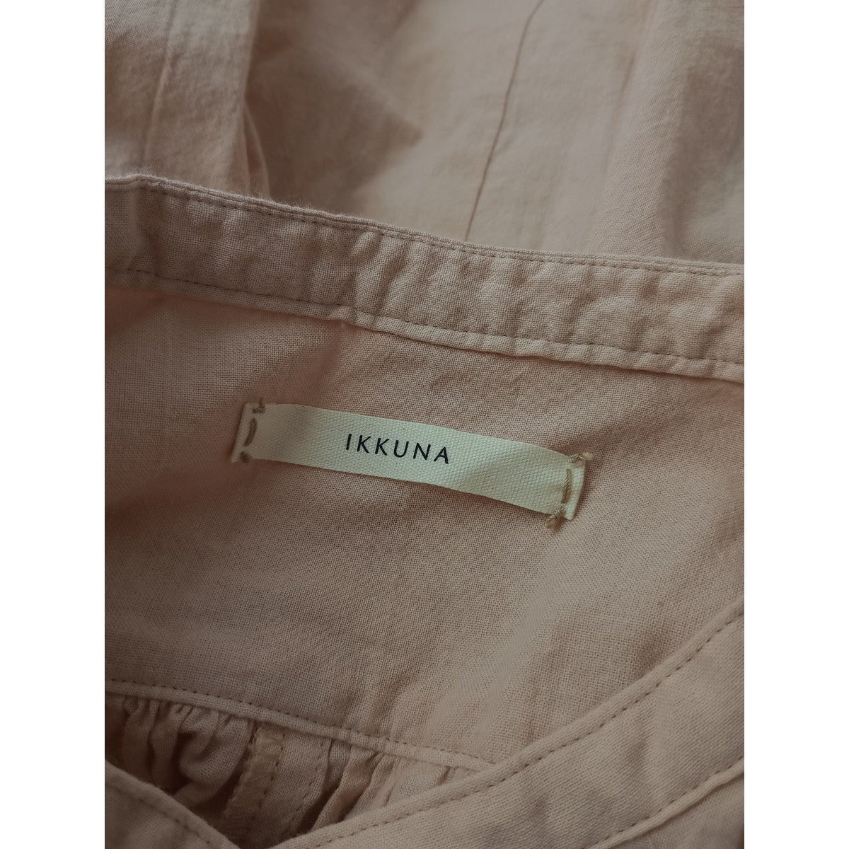 ikkuna suzuki takayuki イクナ スズキタカユキ gathered blouse ギャザー ブラウス シャツ 長袖 トップス  ピンク 1