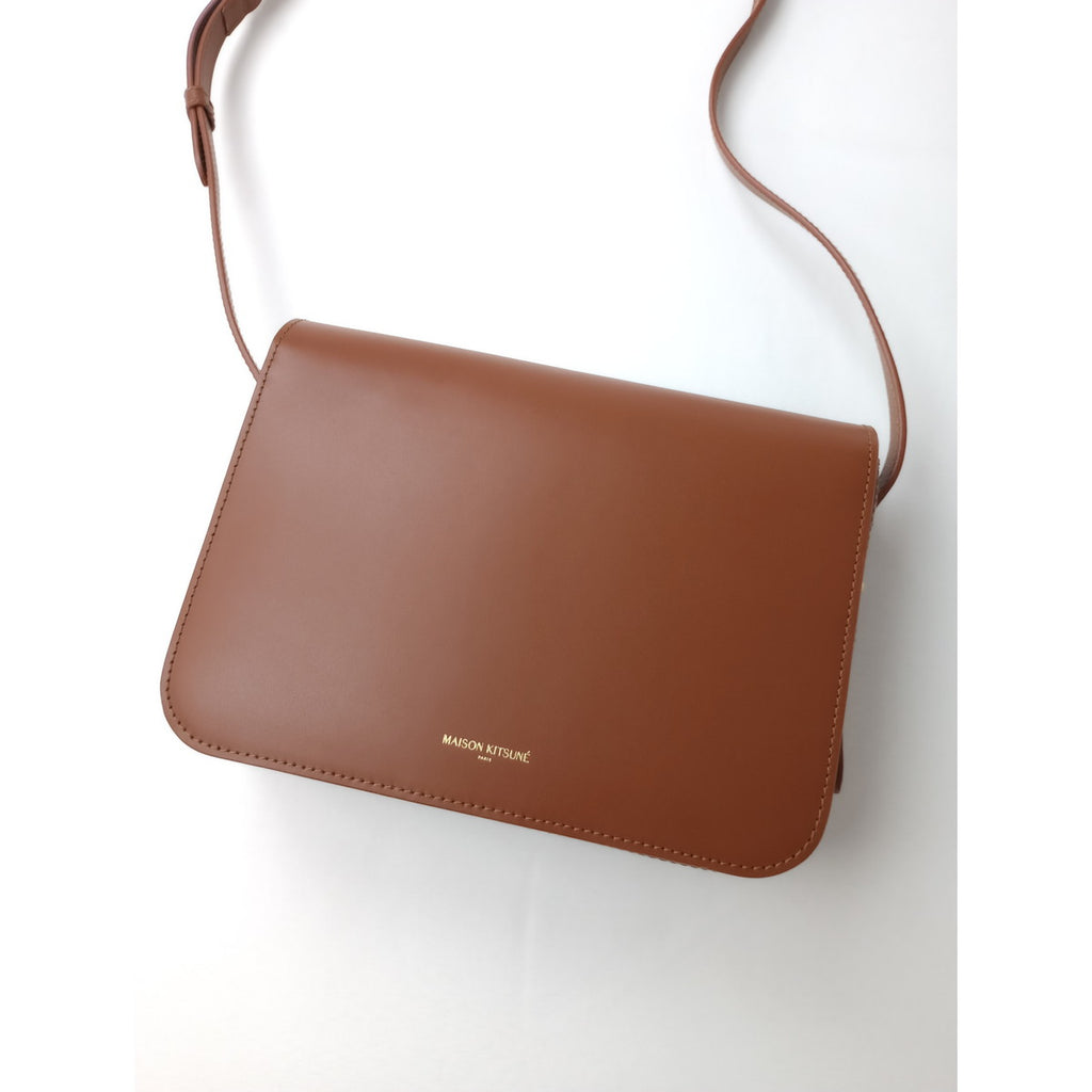 MAISON KITSUNE メゾンキツネEdie エディ レザー ショルダーバッグ テラコッタ ブラウン 【中古】