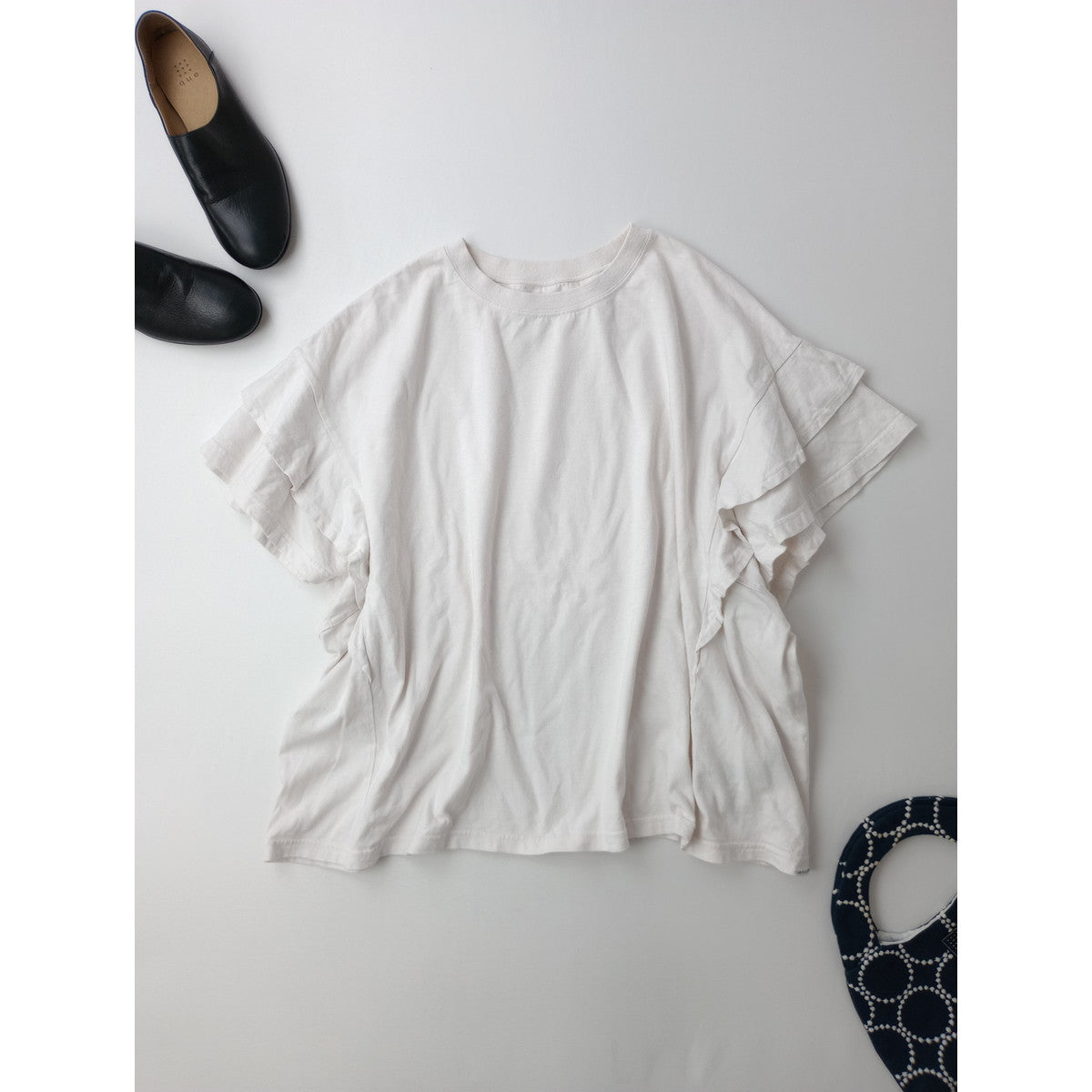 nest Robe ネストローブ 【UpcycleLino】天然染め天竺ラッフルTee フリル 半袖 Tシャツ カットソー トップス 白 F 【中古】
