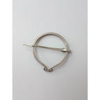 cicafu metal works チカフ メタルワークス Latvia brooch silver ラトビア ブローチ シルバー アクセサリー  【中古】