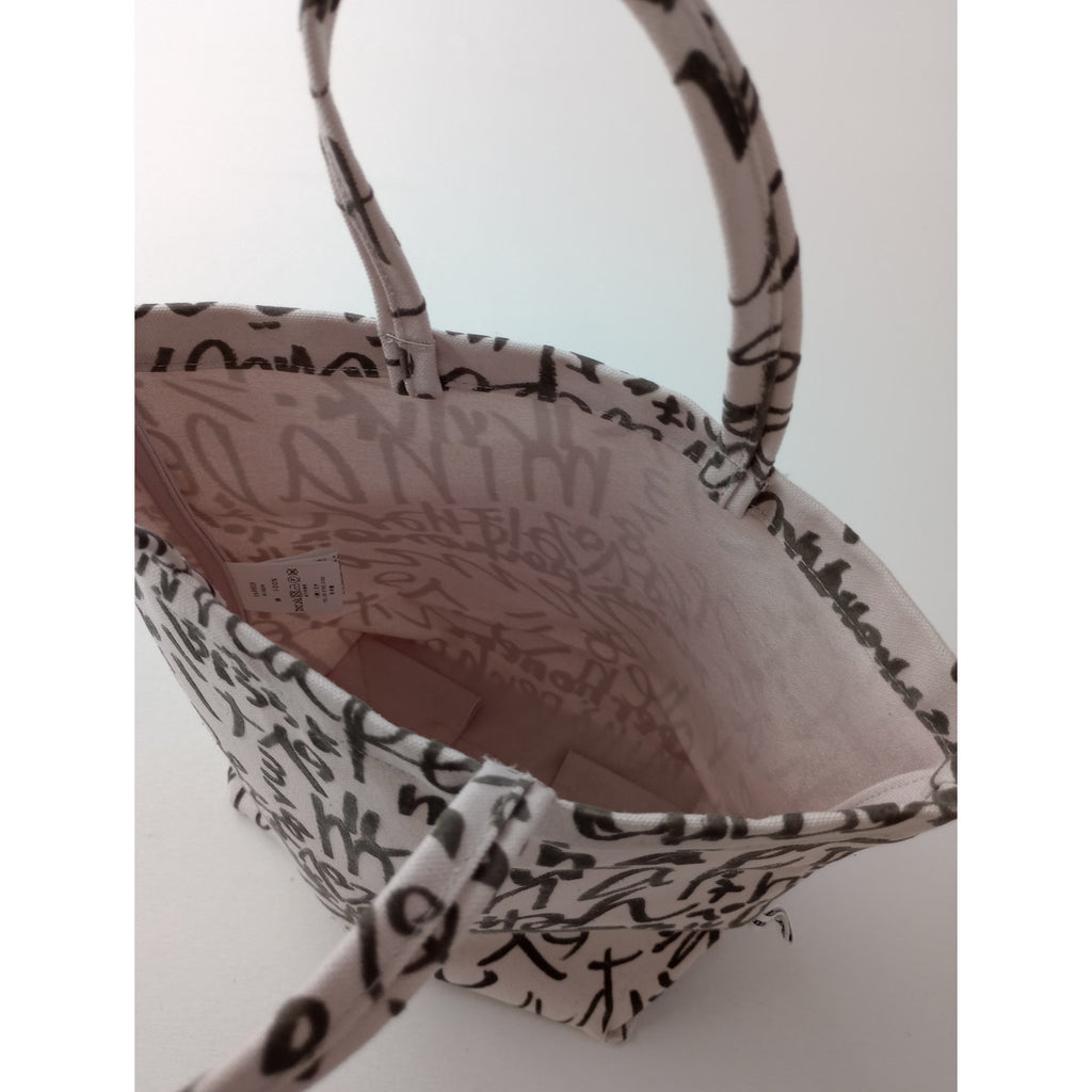 mina perhonen  ミナペルホネン  minape トートバッグ 白に近い ピンク 【中古】