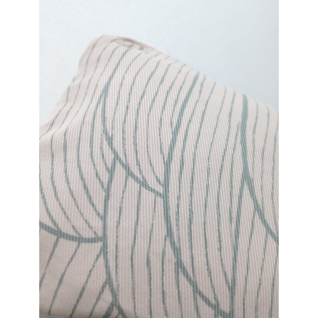 mina perhonen  ミナペルホネン trippie sulka トリッピー ポーチ  ピンク 【中古】