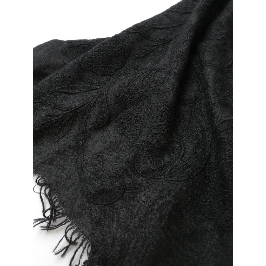 Cruciani クルチアーニ カシミヤ シルク 大判ストール 刺繍  ボタニカル 黒 ブラック  【中古】