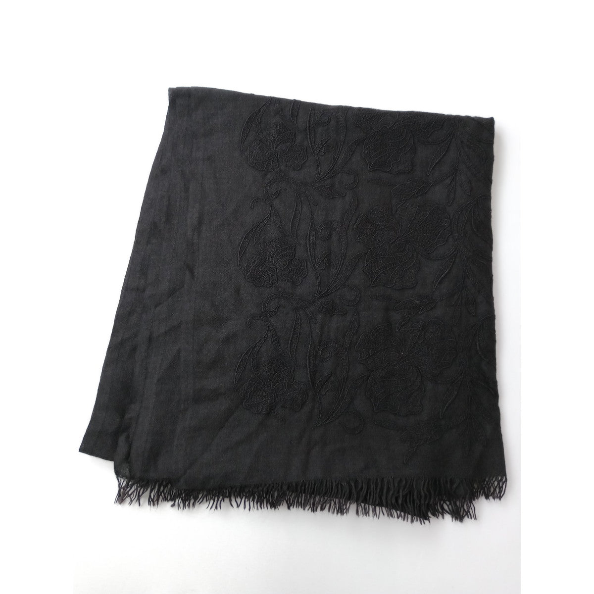 Cruciani クルチアーニ カシミヤ シルク 大判ストール 刺繍  ボタニカル 黒 ブラック  【中古】