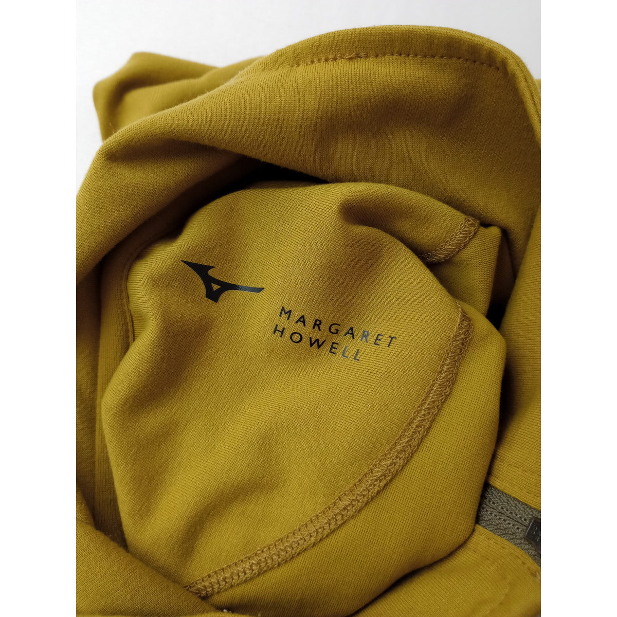MARGARET HOWELL × MIZUNO マーガレットハウエル ミズノ ハーフジップ 長袖 プルオーバー ジャージ トップス  マスタード 2 【中古】