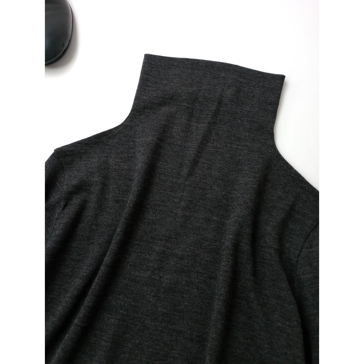 MARGARET HOWELL マーガレットハウエルMERINO WOOL JERSEY タートル長袖 ニット トップス メリノウール  毛 100％  F【中古】