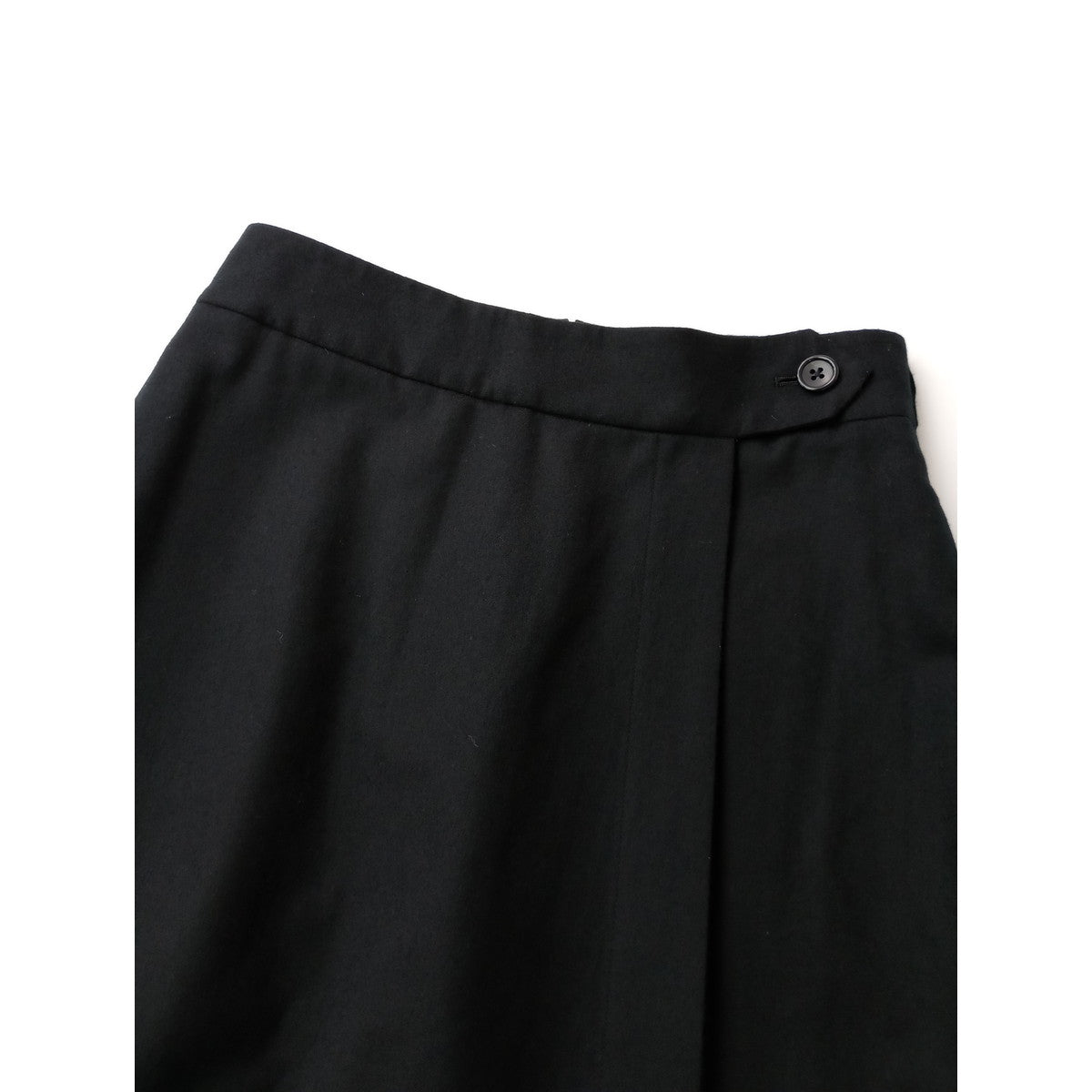 MARGARET HOWELL × FOX BROTHERS マーガレットハウエル LIGHTWEIGHT FLANNEL TROUSERS ウールフランネル ラップ ワイドキュロット パンツ 2 黒 ブラック (5M＋2632) 【中古】