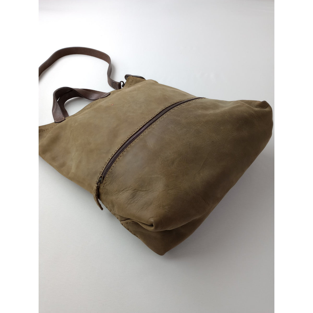 HENRY BEGUELIN  エンリーベグリン  レザー  ショルダー バッグ  ブラウン  【中古】