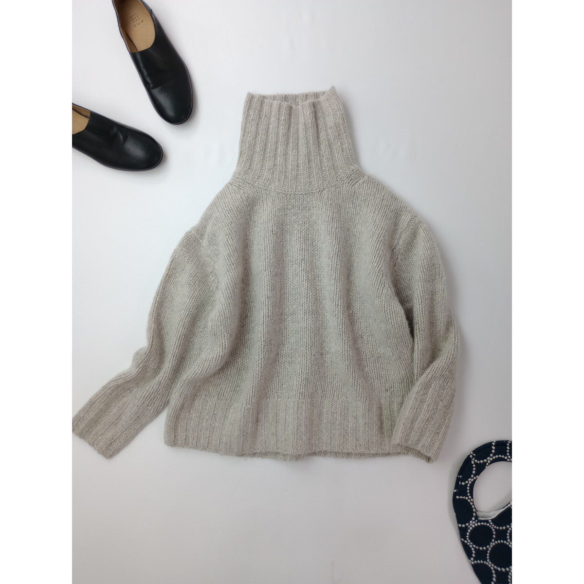 SEASON STYLE LAB シーズンスタイルラボ カシミヤ 100％ タートルネック ニット セーター 長袖 トップス 36  アイボリー (6M＋2480)  【中古】