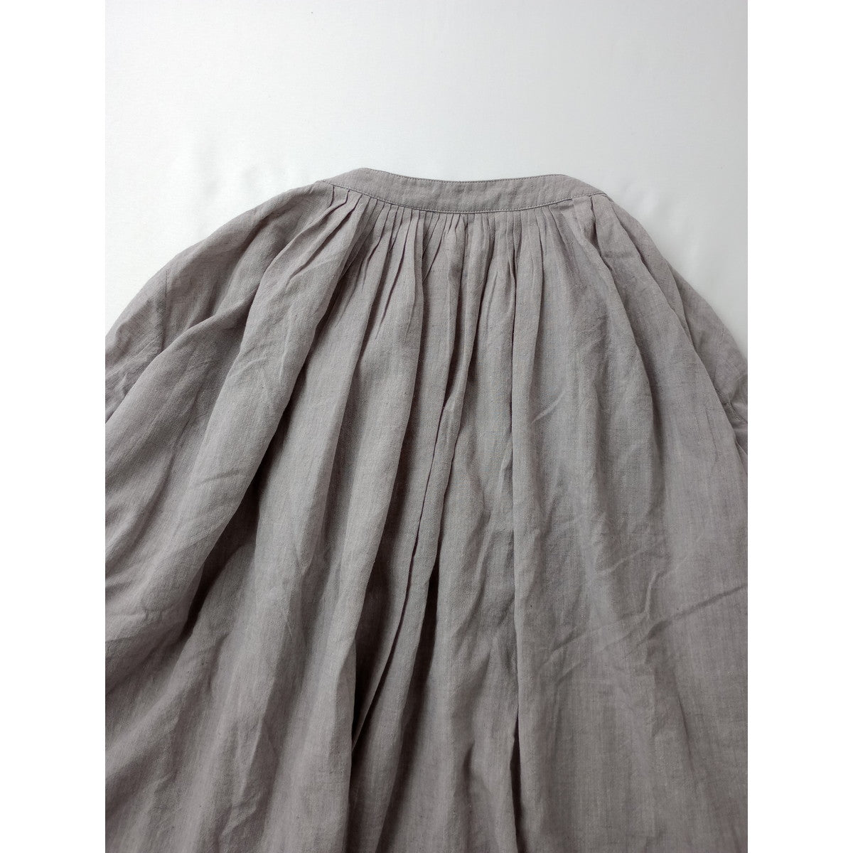 新品 Khadi & Co. カディアンドコー SARA サラ スキッパーギャザーブラウス ライトグレー  S