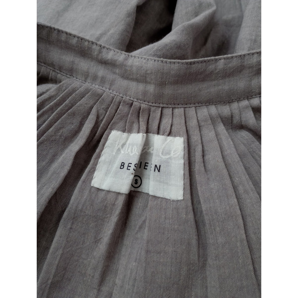 新品 Khadi & Co. カディアンドコー SARA サラ スキッパーギャザーブラウス ライトグレー  S