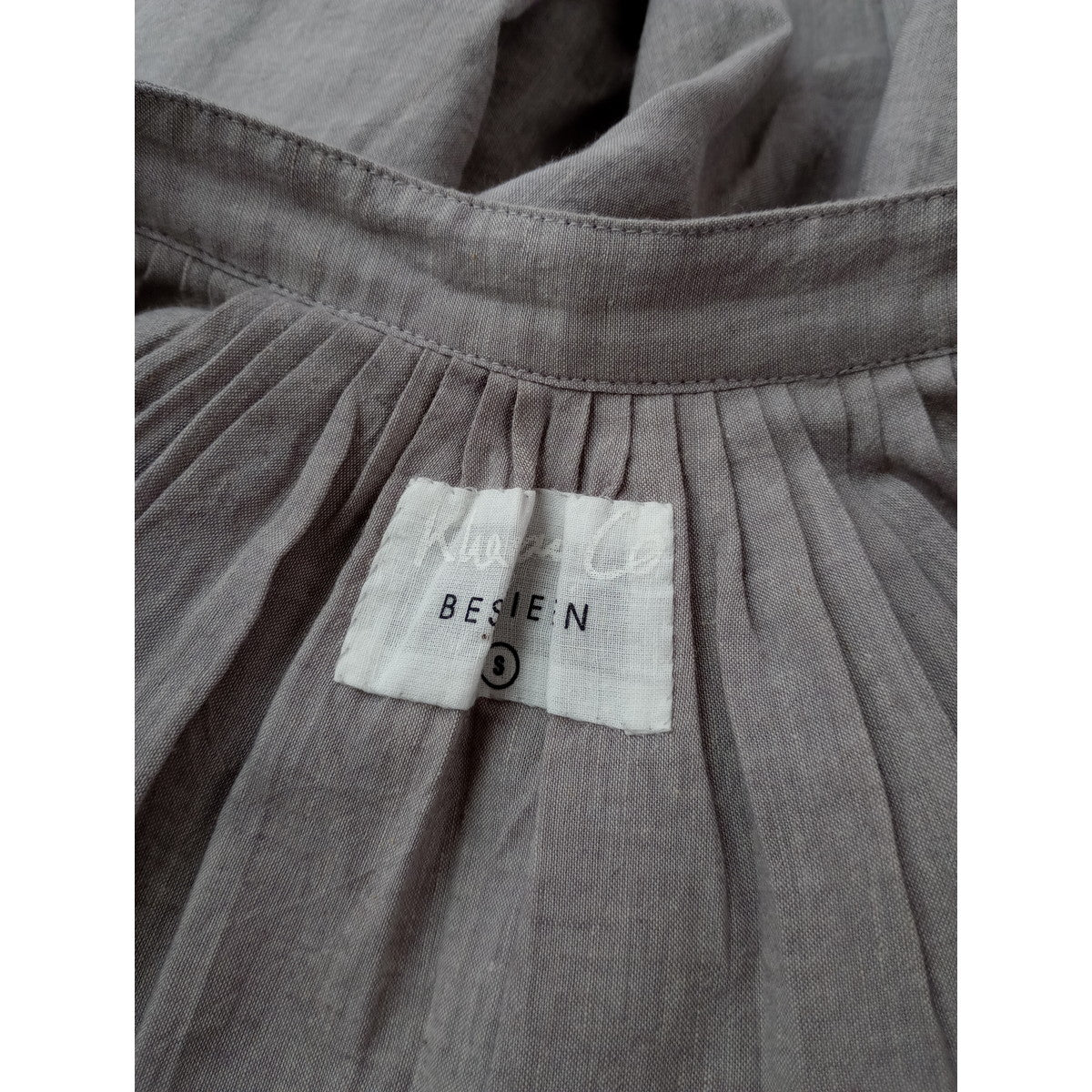新品 Khadi & Co. カディアンドコー SARA サラ スキッパーギャザーブラウス ライトグレー  S
