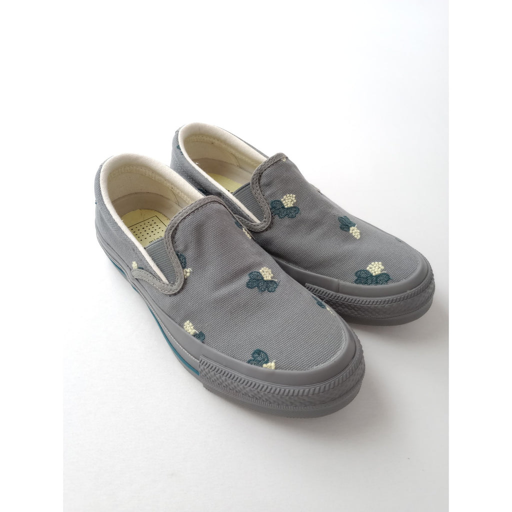 ミナペルホネン  コンバース  mina perhonen  × CONVERSE  REACT スリッポン スニーカー 靴 グレー 22.5  【中古】