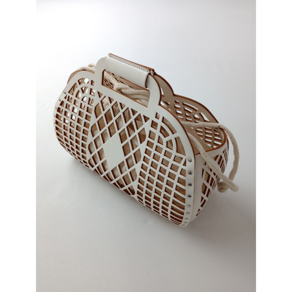 Aeta アエタ KG FRUITS BASKET フルーツバスケット レザー ハンドバッグ 白  【中古】