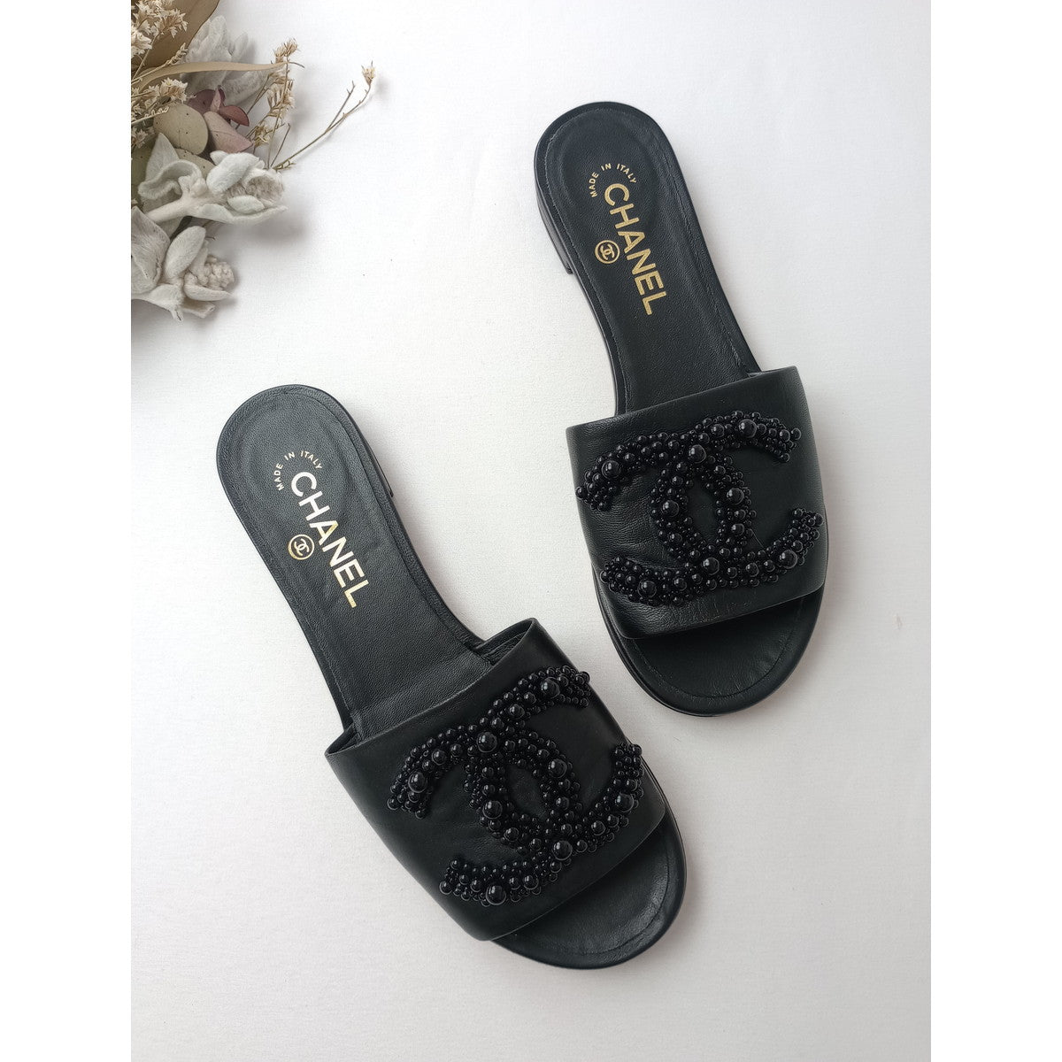 CHANEL シャネル CCココマーク ビーズ装飾 フラットサンダル SAMPLE品 黒 ブラック  38【中古】