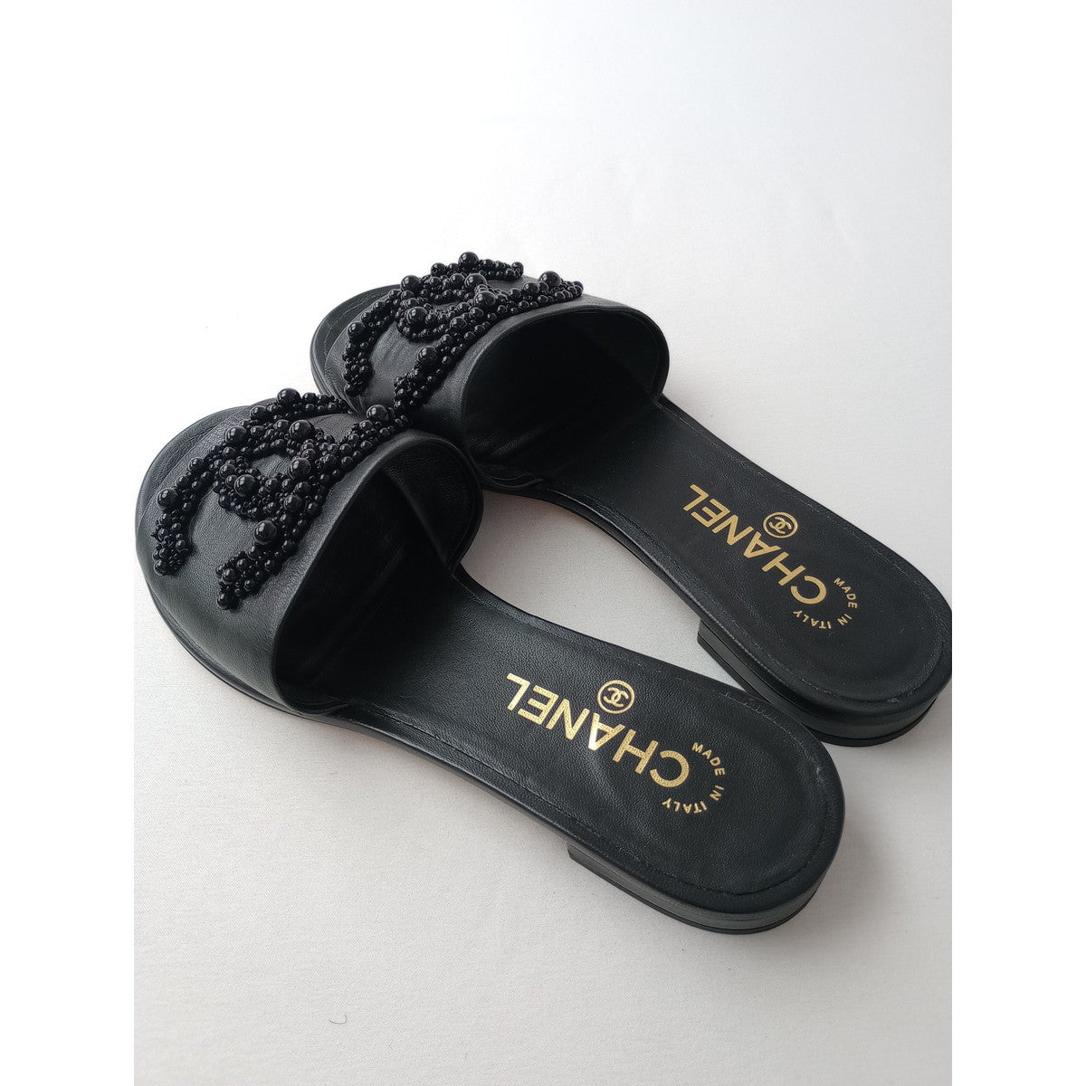 CHANEL シャネル CCココマーク ビーズ装飾 フラットサンダル SAMPLE品 黒 ブラック  38【中古】