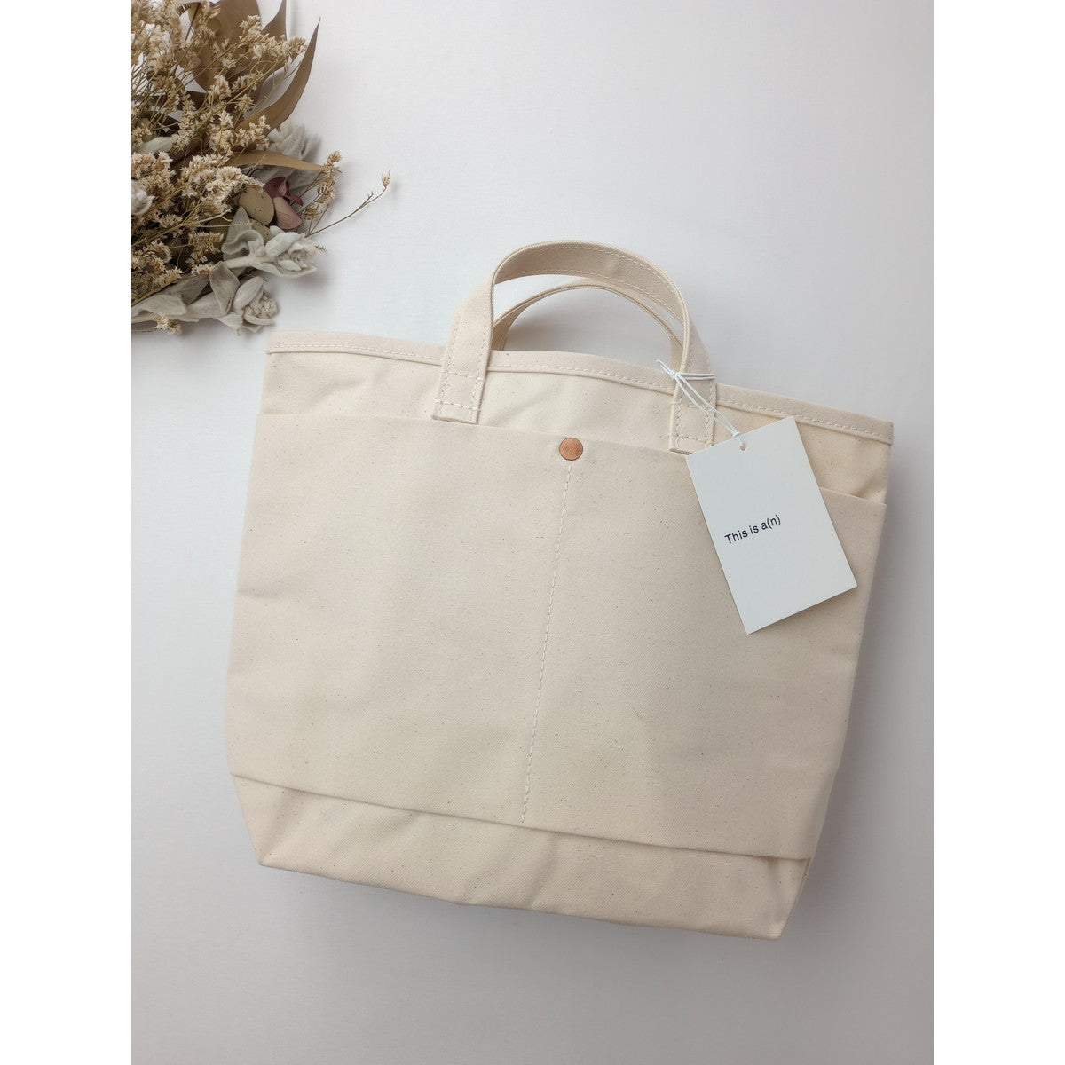 新品 This is a(n) ディスイズア Base Tote S キャンバス トートバッグ 生成り