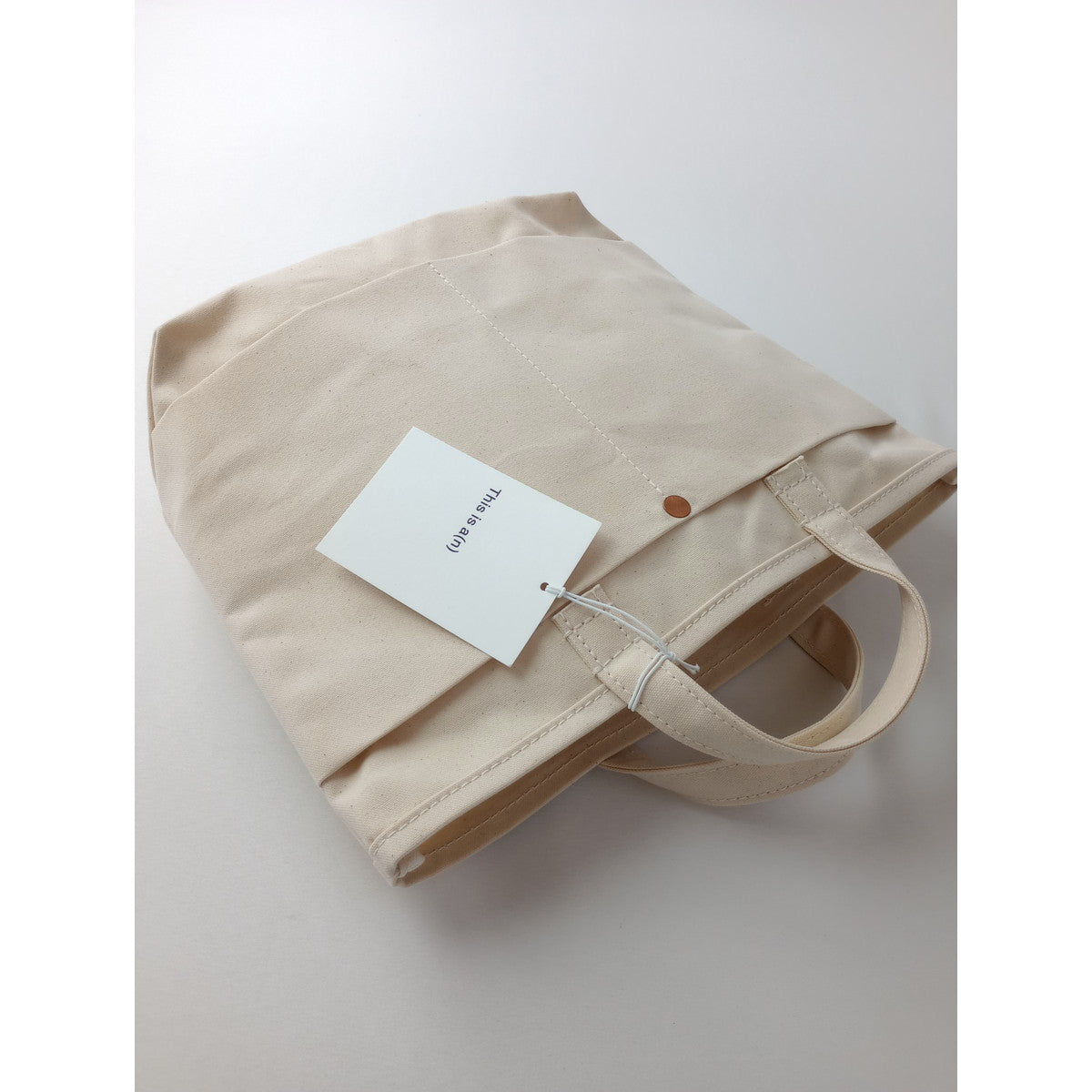 新品 This is a(n) ディスイズア Base Tote S キャンバス トートバッグ 生成り