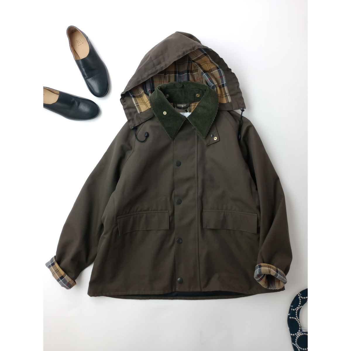 新品  BARBOUR×TOMORROWLAND  バブアー トゥモローランド TRANSPORT ウール コットン フーデッド ショートコート アウター  カーキ 38 (8M＋2680)