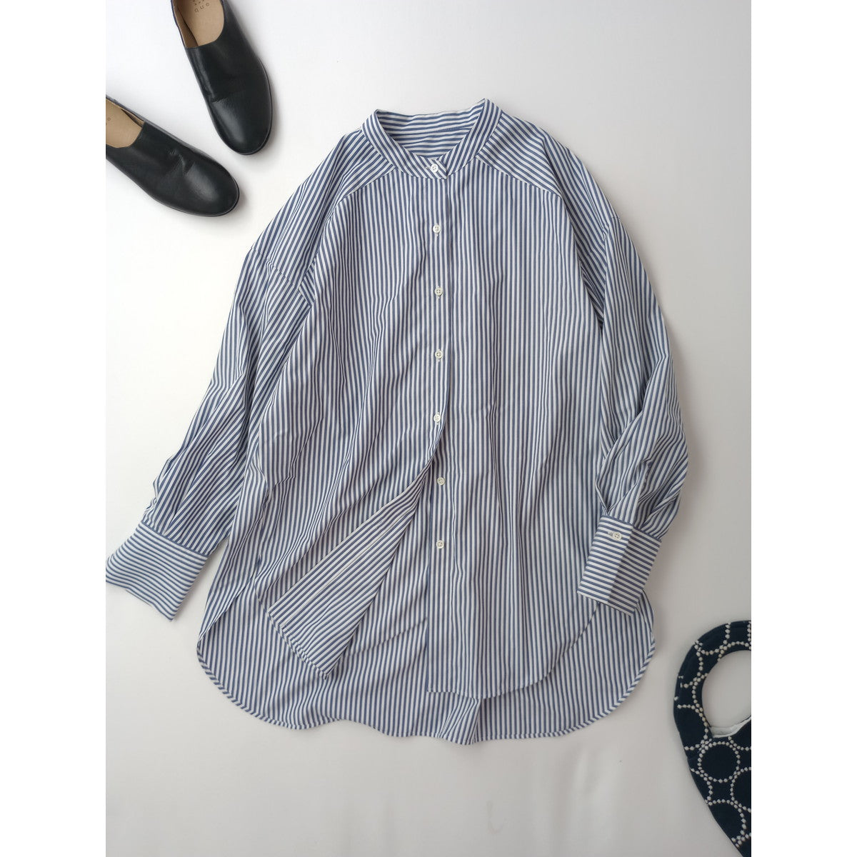 25年 SOEJU  ソージュ  バンドカラー ロング  長袖  シャツ ブルー 白 【中古】