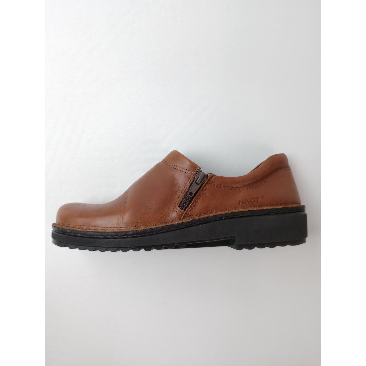NAOT ナオト CLARA / Chestnut レザ－ スリッポン シューズ 靴   ライトブラウン【中古】