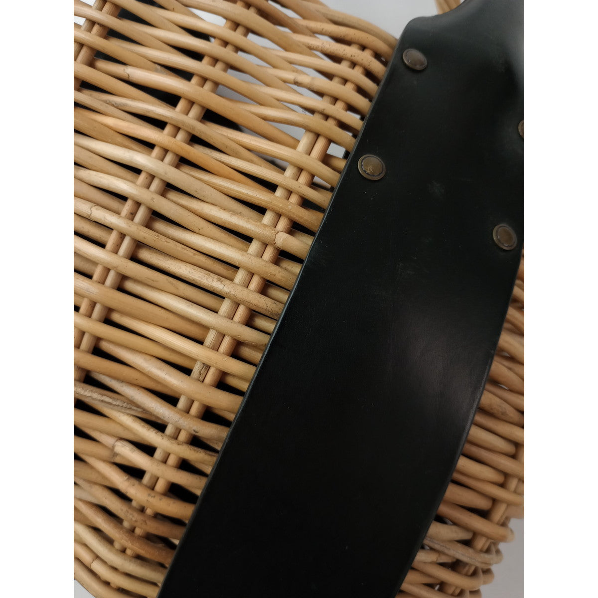 美品 eb.a.gos   エバゴス  Dear ｍｓ レザーかごバッグ 黒 ブラック