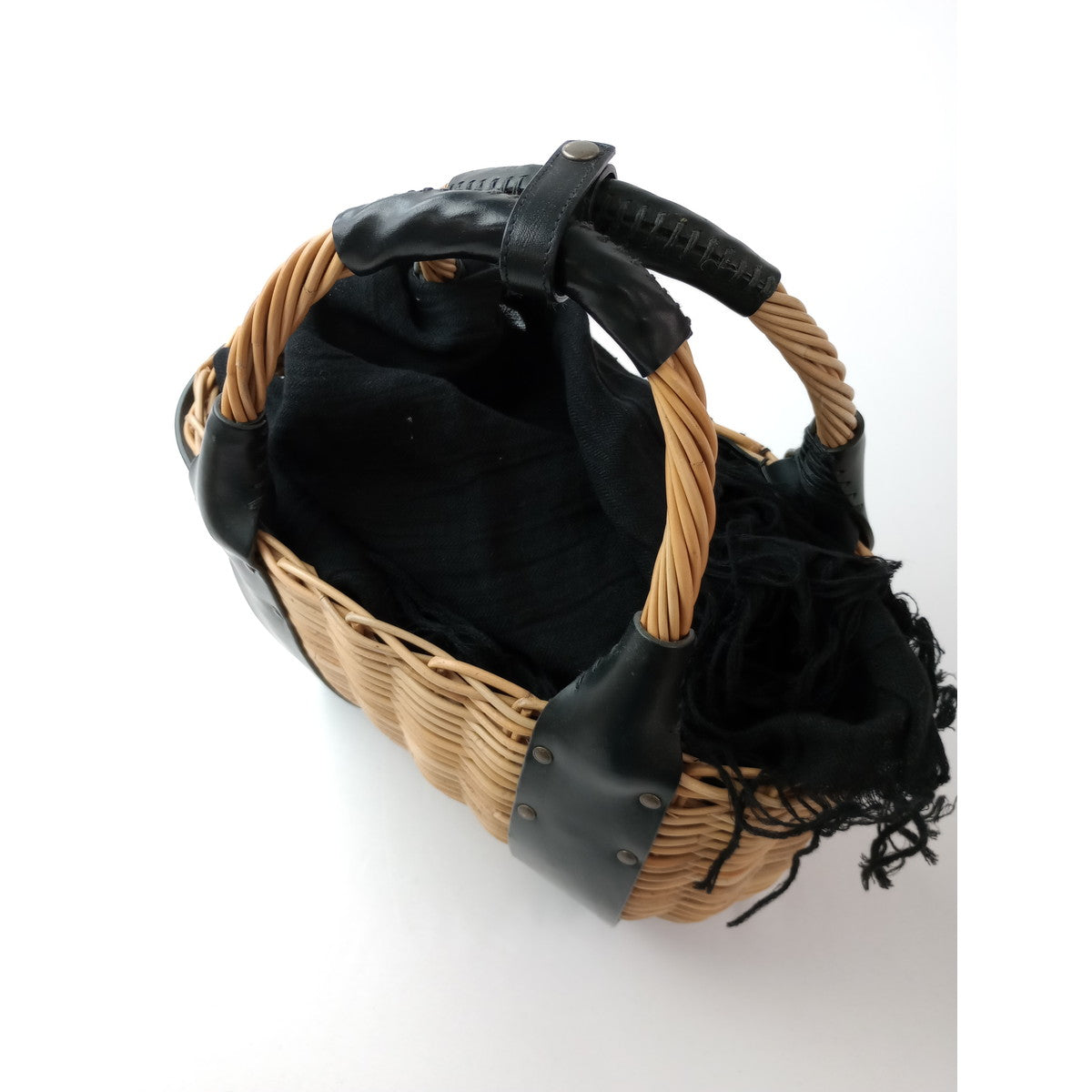 美品 eb.a.gos   エバゴス  Dear ｍｓ レザーかごバッグ 黒 ブラック