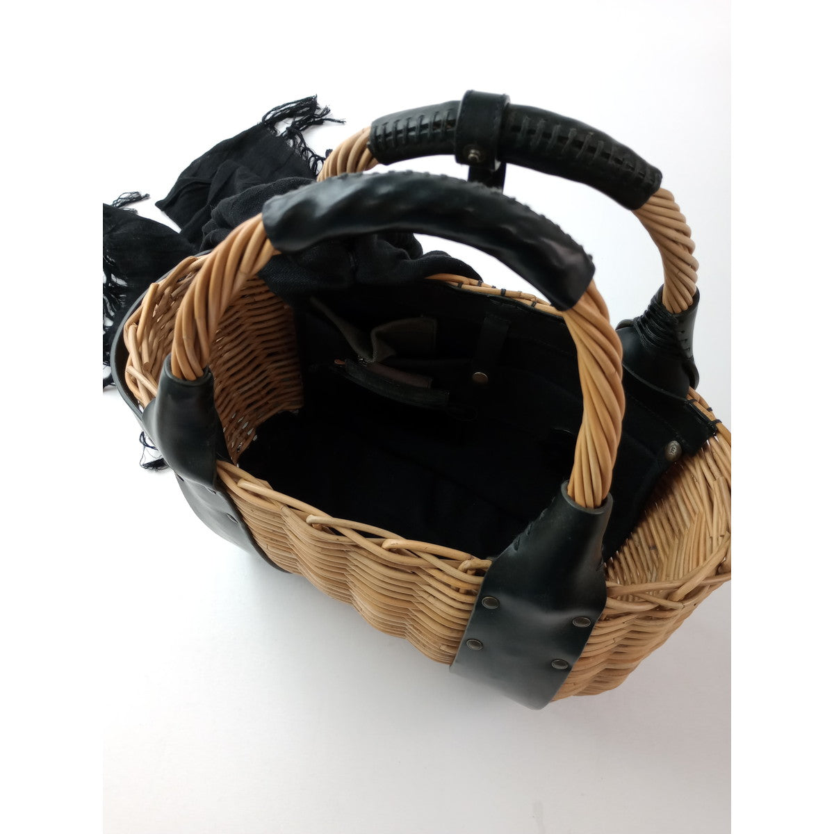 美品 eb.a.gos   エバゴス  Dear ｍｓ レザーかごバッグ 黒 ブラック