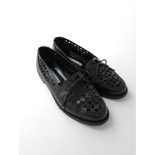 MANOLO BLAHNIK  マノロ ブラニク  カットワーク レザー ローファー 靴  シューズ 靴 37 黒 ブラック 【中古】