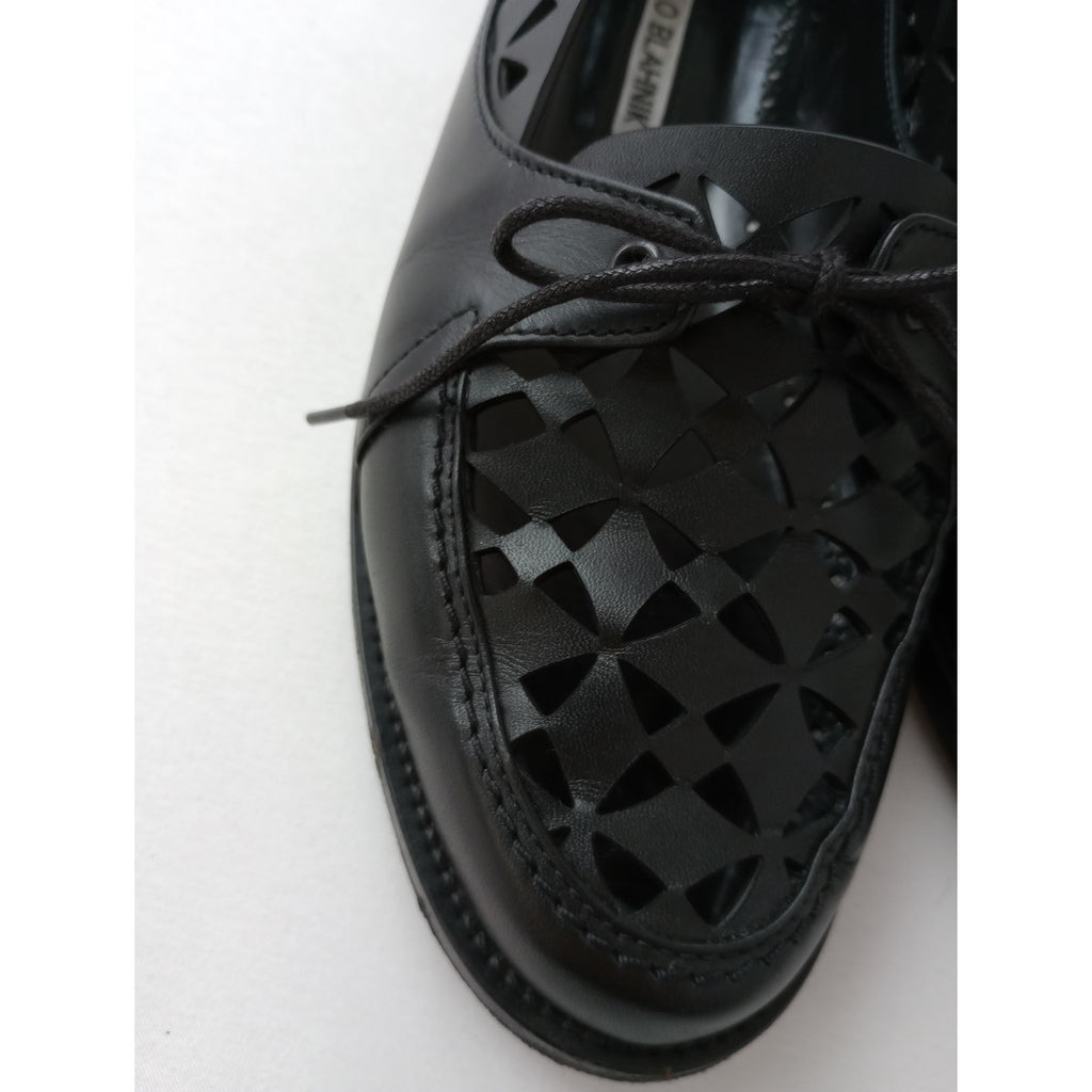 MANOLO BLAHNIK  マノロ ブラニク  カットワーク レザー ローファー 靴  シューズ 靴 37 黒 ブラック 【中古】