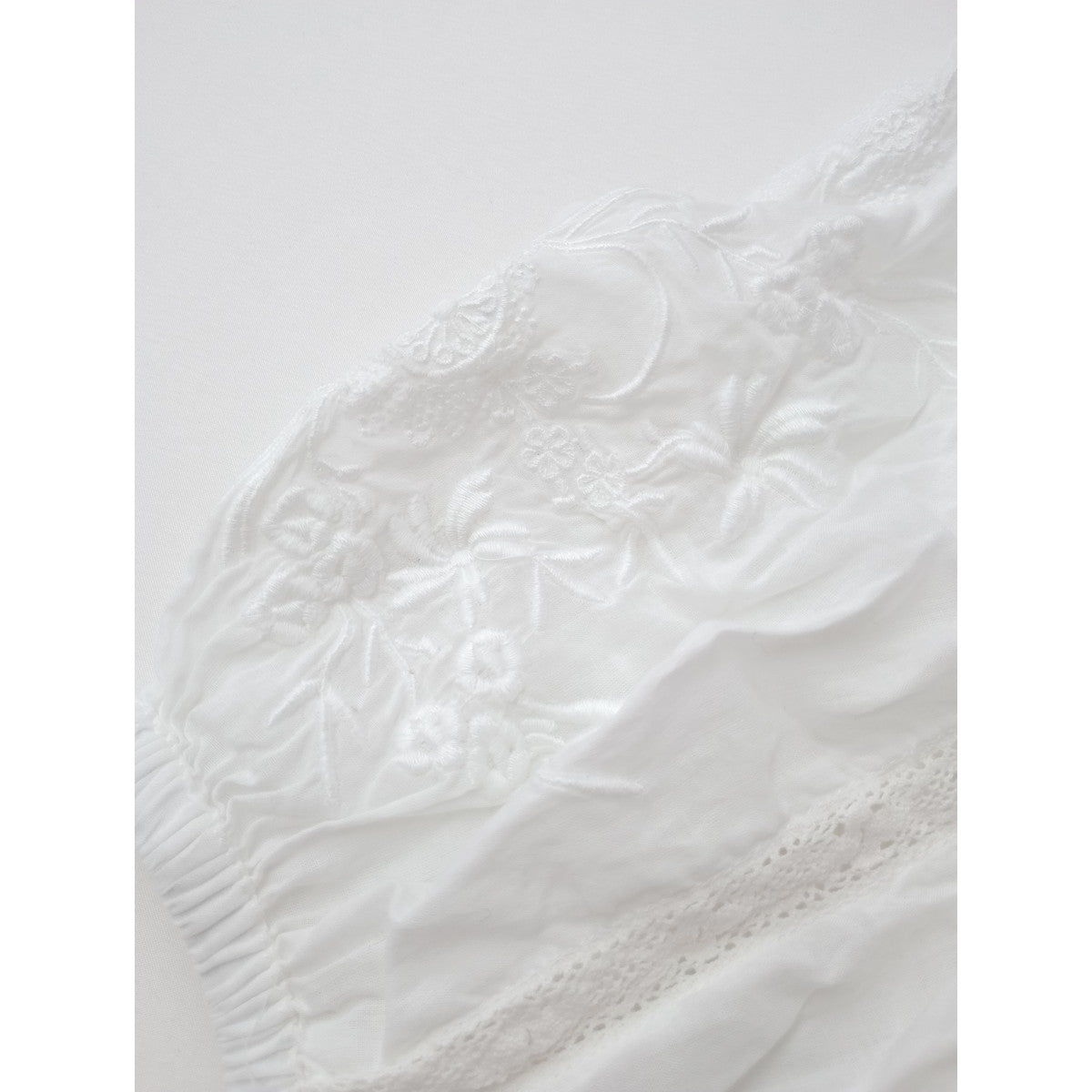 26SS  Muche et Muchette ミュッシェエミュセット Coquette Lace Trimmed Top レース 刺繍 ブラウス トップス  長袖 白  0/S 【中古】