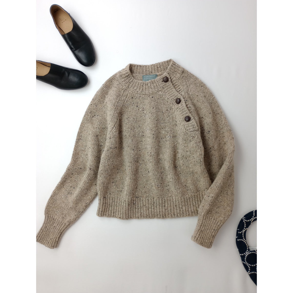 MARGARET HOWELL マーガレットハウエル DONEGAL MERINO イタリア製 ドネガル メリノウール ニット セーター ベージュ (13M＋1077)【中古】