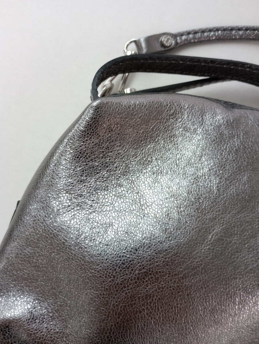 GIANNI CHIARINI ジャンニキアリーニ レザー ショルダーバッグ シルバー 【中古】